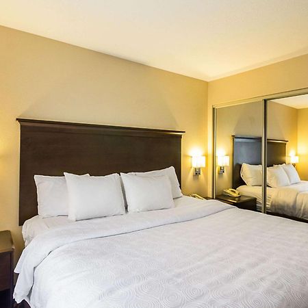 Mainstay Suites Fargo - I-94 Medical Center Extérieur photo
