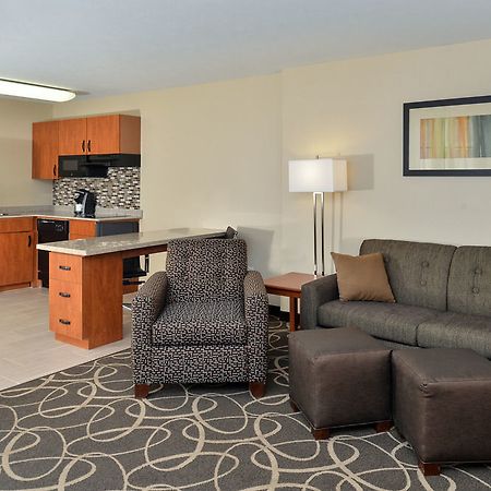 Mainstay Suites Fargo - I-94 Medical Center Extérieur photo