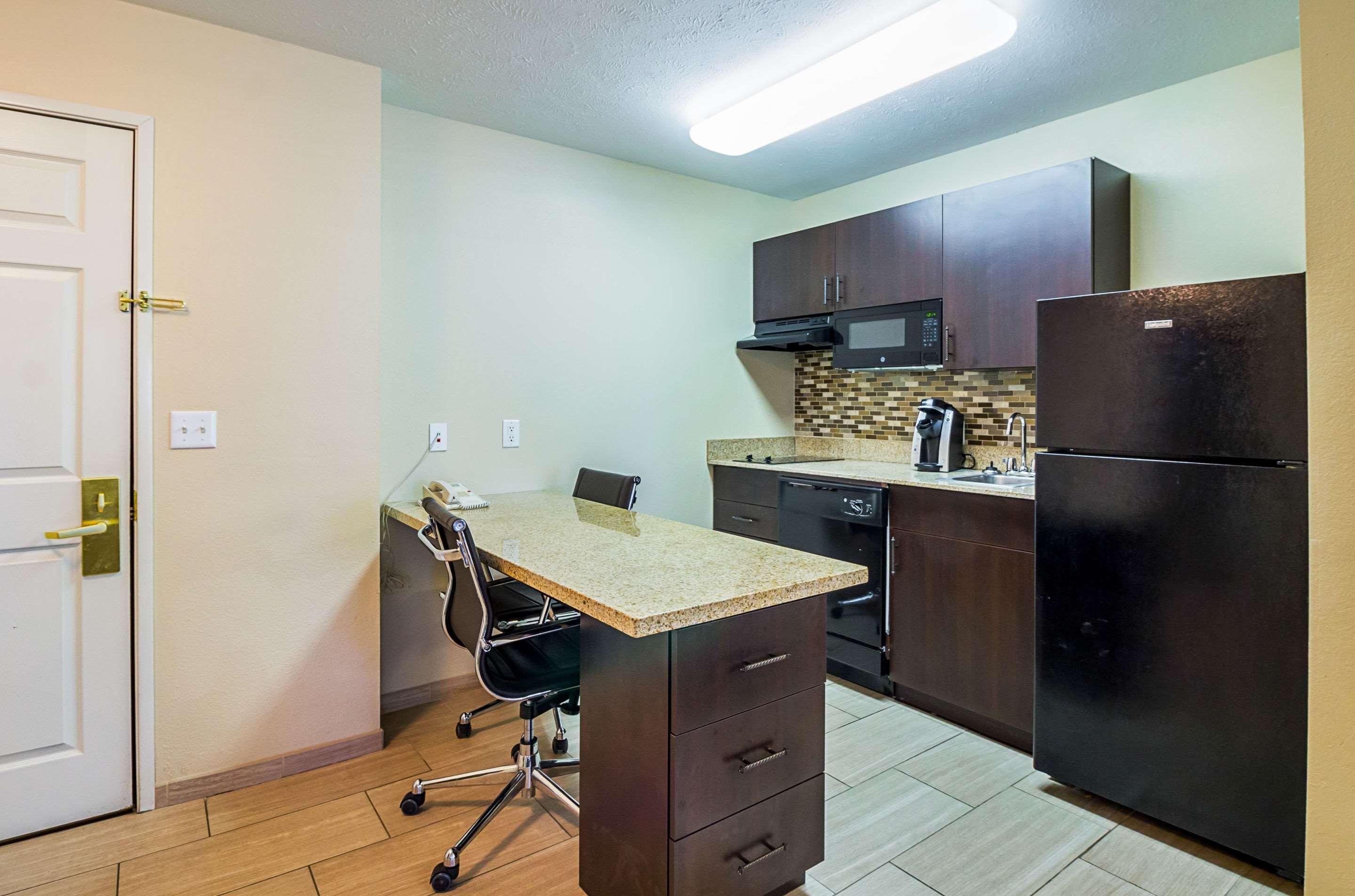 Mainstay Suites Fargo - I-94 Medical Center Extérieur photo