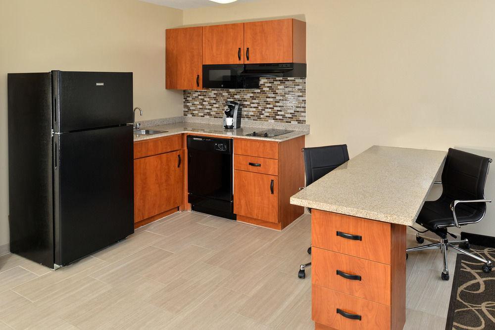 Mainstay Suites Fargo - I-94 Medical Center Extérieur photo