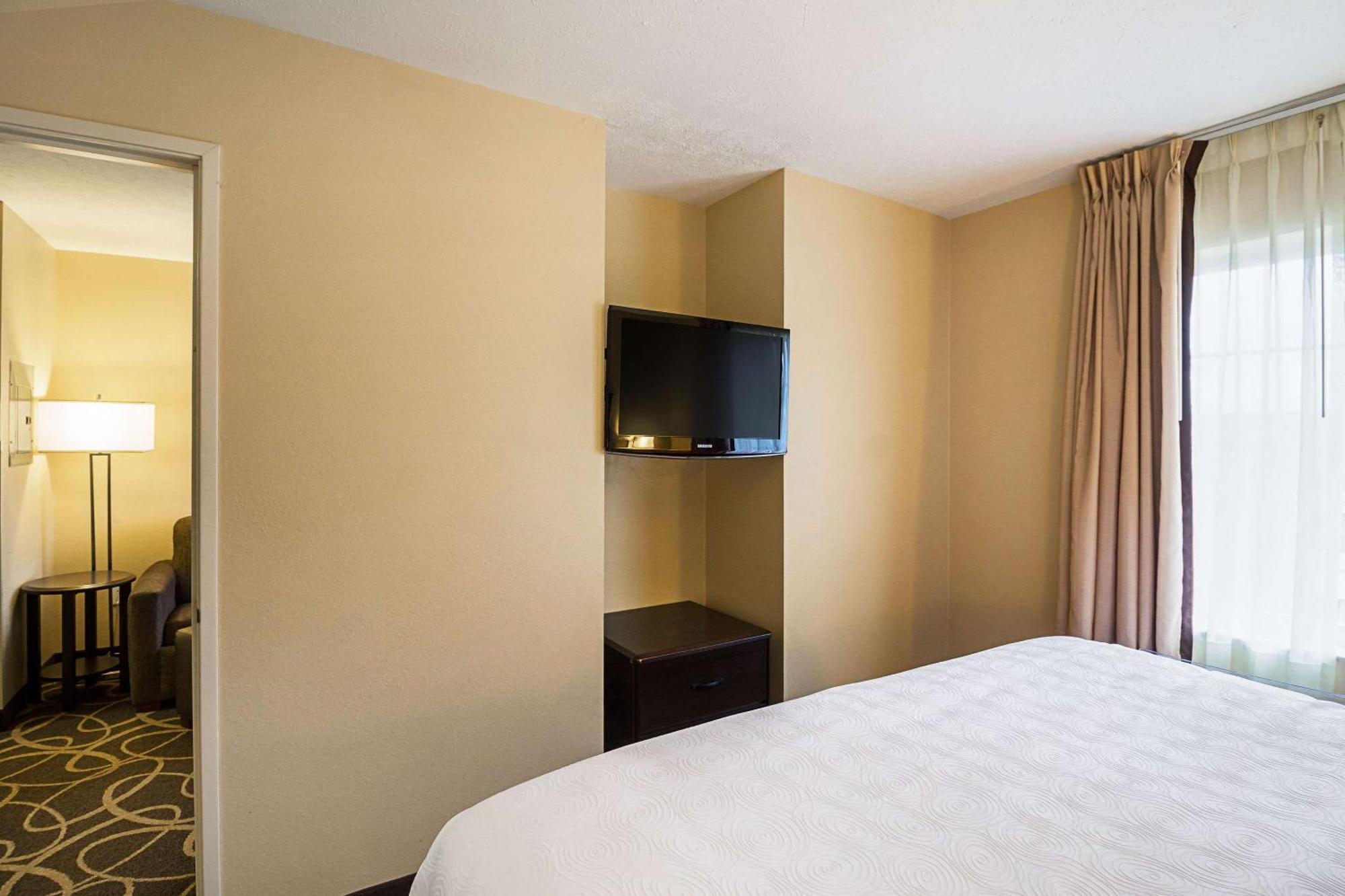 Mainstay Suites Fargo - I-94 Medical Center Extérieur photo