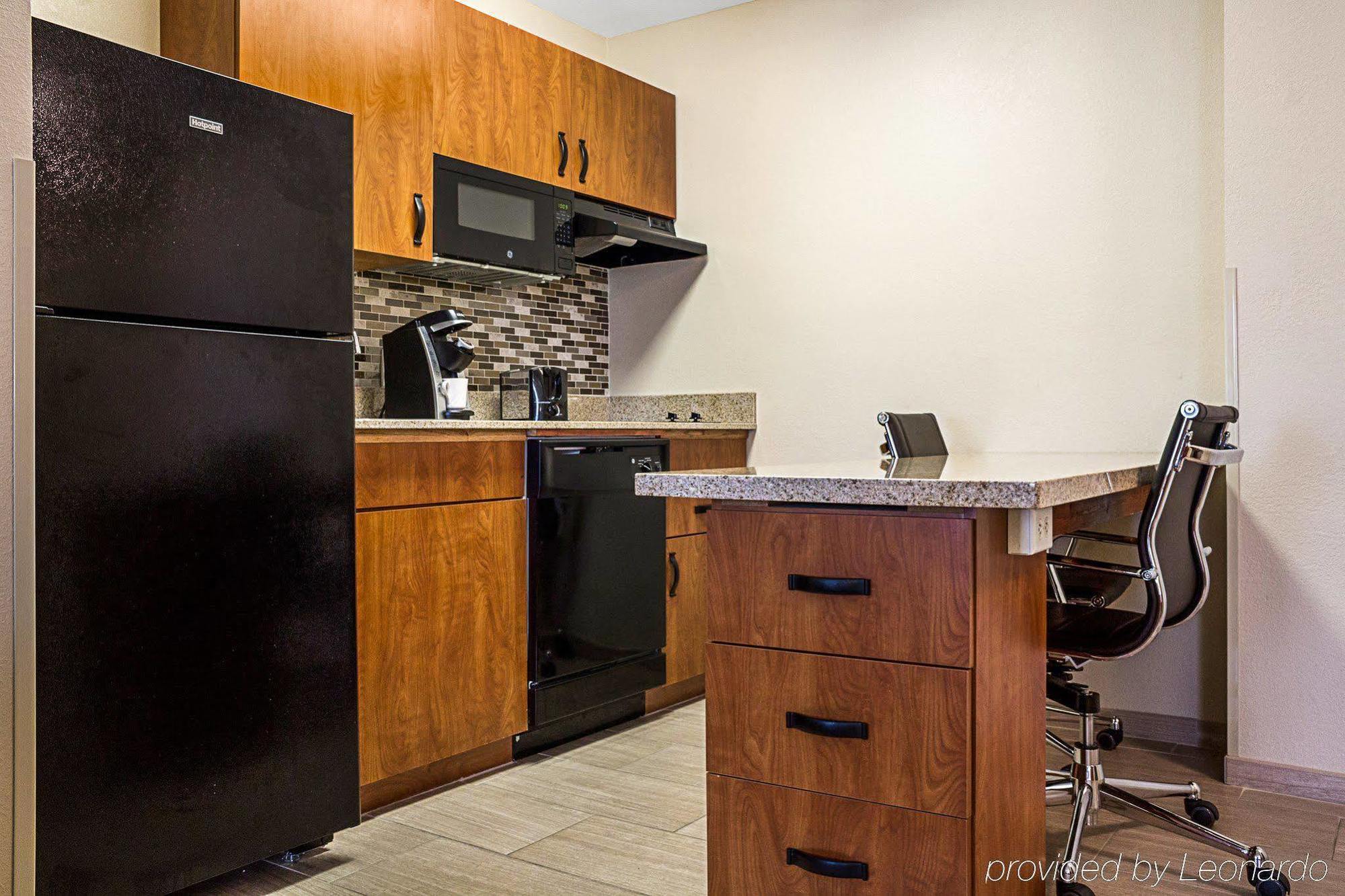 Mainstay Suites Fargo - I-94 Medical Center Extérieur photo