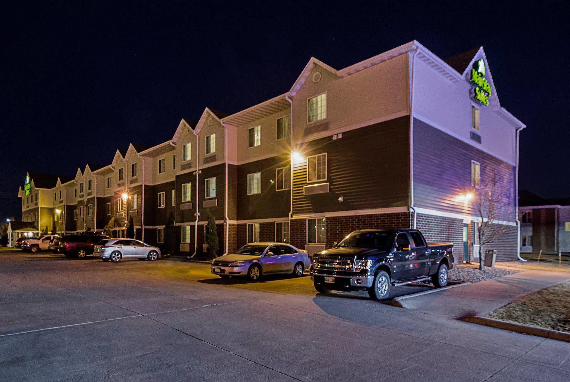 Mainstay Suites Fargo - I-94 Medical Center Extérieur photo